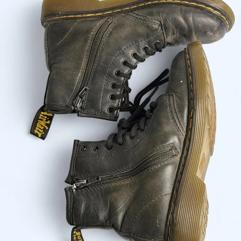 Dr. Martens 1460 Juniors/ Kids Size 2 Black Leather Boots Grunge Alternative